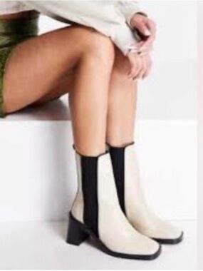 Zara TRAFALUC “Special Edition” White and Black Block Heel Ankle Boots